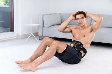 BEURER EM 39 Elektrostimulátor na brušné svalstvo