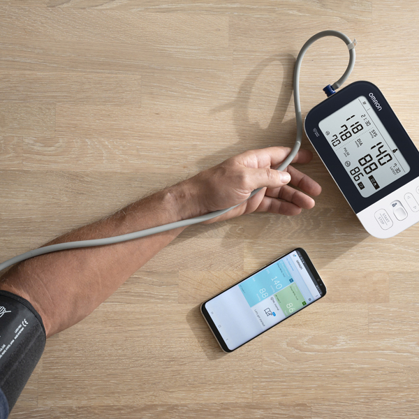 Tlakomer OMRON M7 Intelli IT s AFib + sieťový zdroj