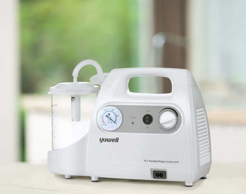 YUWELL chirurgická prenosná odsávačka 7E-C
