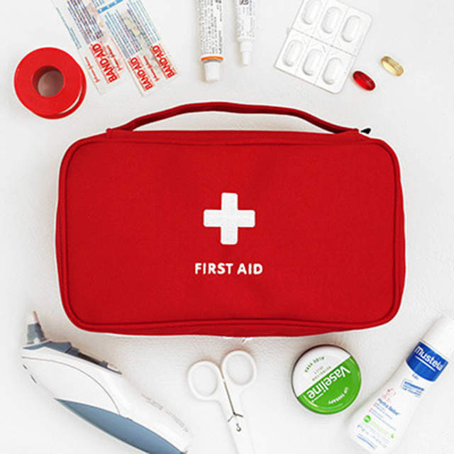 Cestovná taška na lieky - First Aid