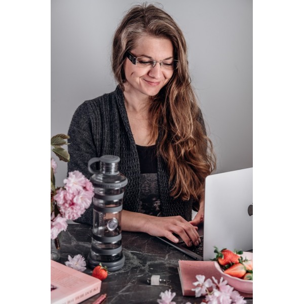 I9 Informovaná fľaša sivá - STABILITA