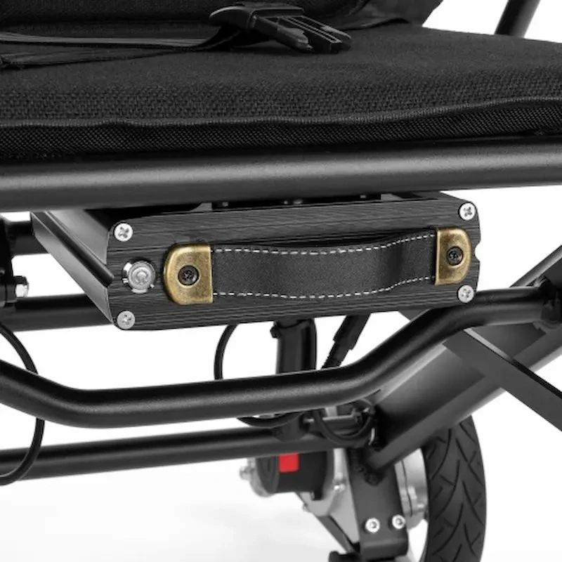 Ultraľahký elektrický invalidný vozík SMART-TIM, čierny
