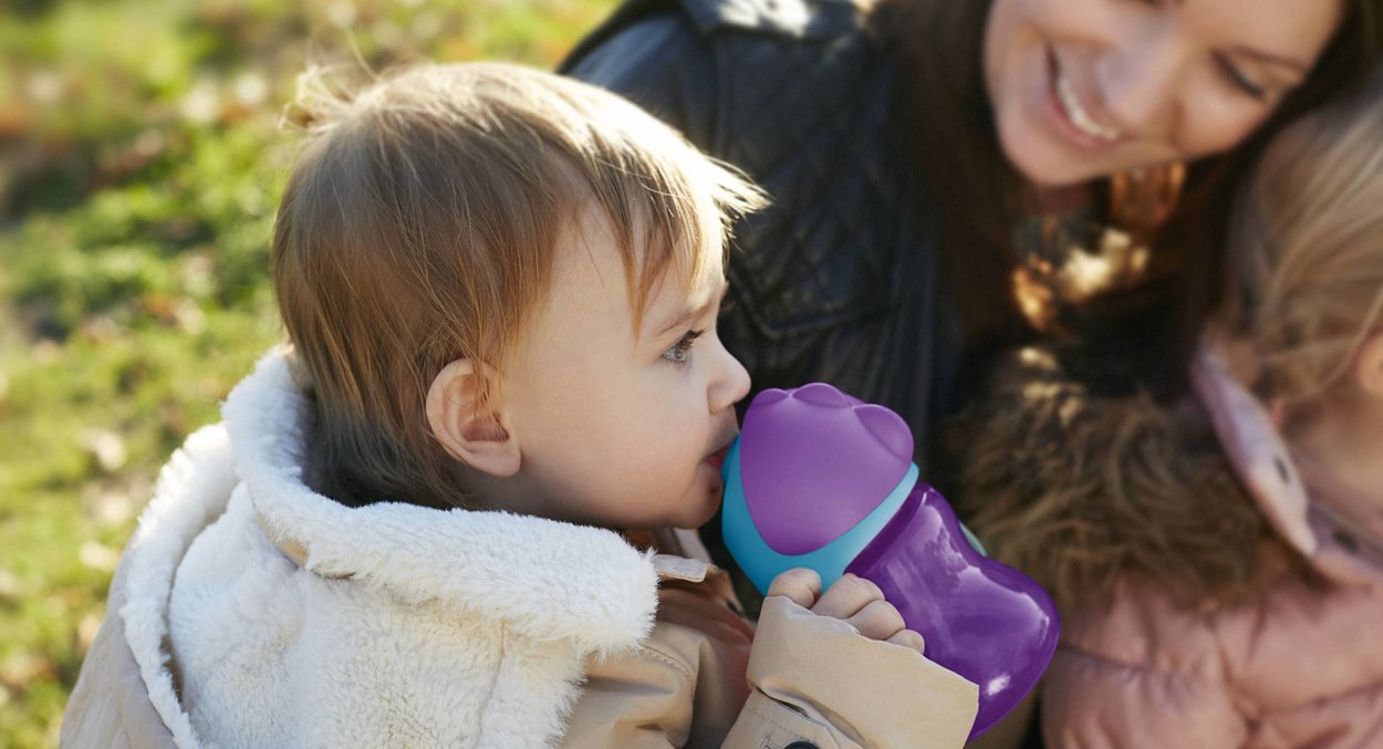 Avent hrnček 200ml s ohn.slamkou Bendy dievča