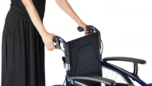 Timago ľahký invalidný vozík EXCLUSIVE-TIM LIGHT, šírka 46cm, modrý, pevné kolesá